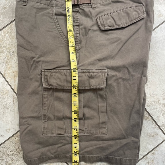Cabela’s Outdoor Cargo shorts - Picture 4 of 5
